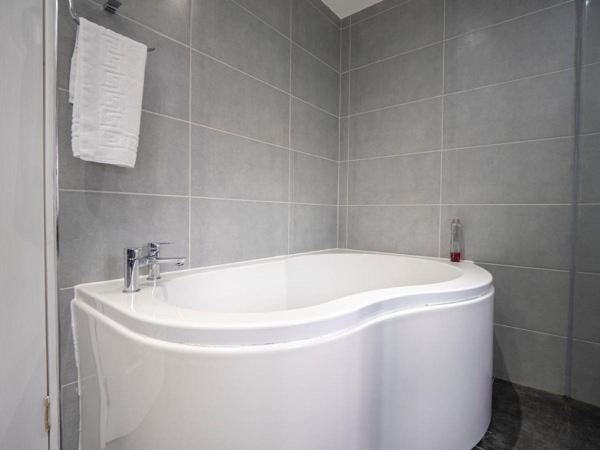 Blackbull Hotel Tarbolton Luaran gambar