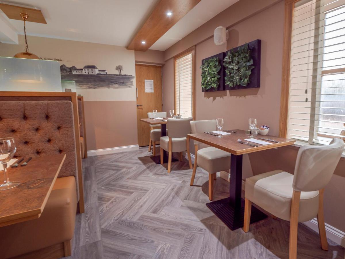 Blackbull Hotel Tarbolton Luaran gambar